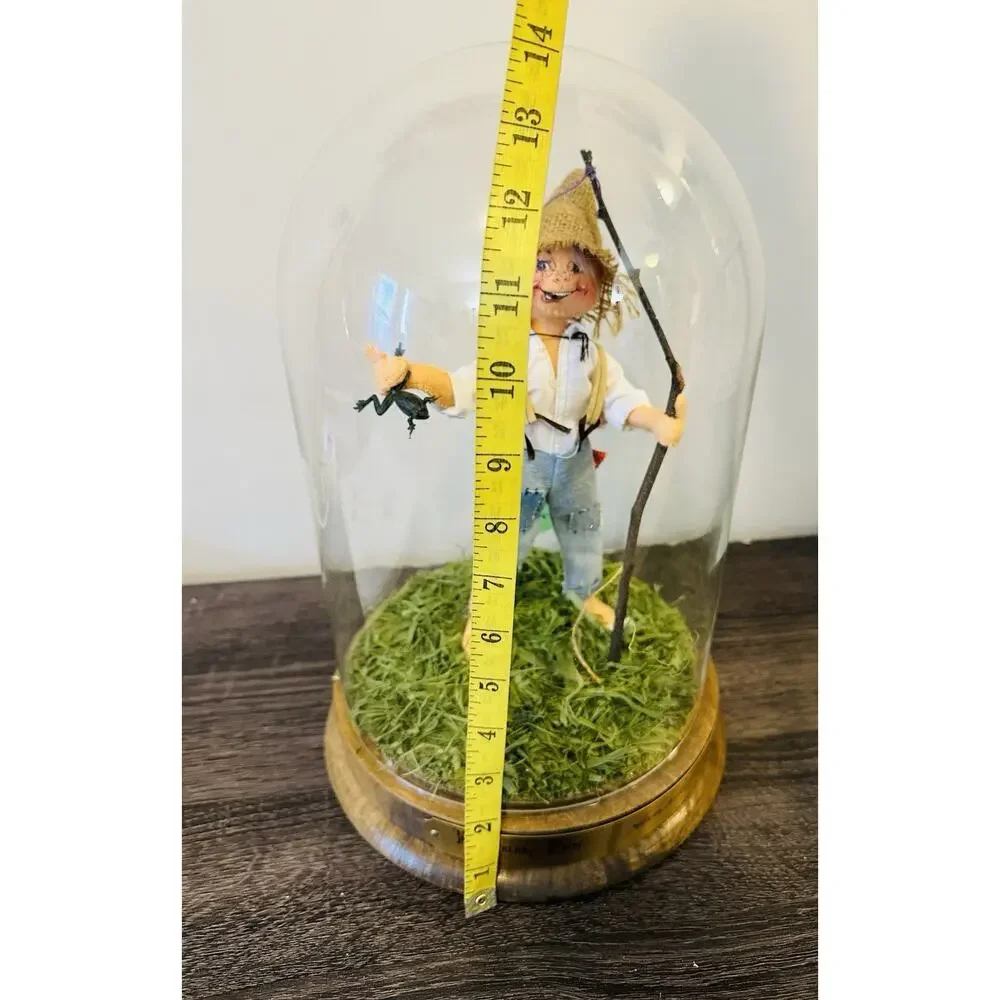 Annalee Dolls 1986 Huckleberry Finn Doll Glass Globe #281 Collectible Home Decor